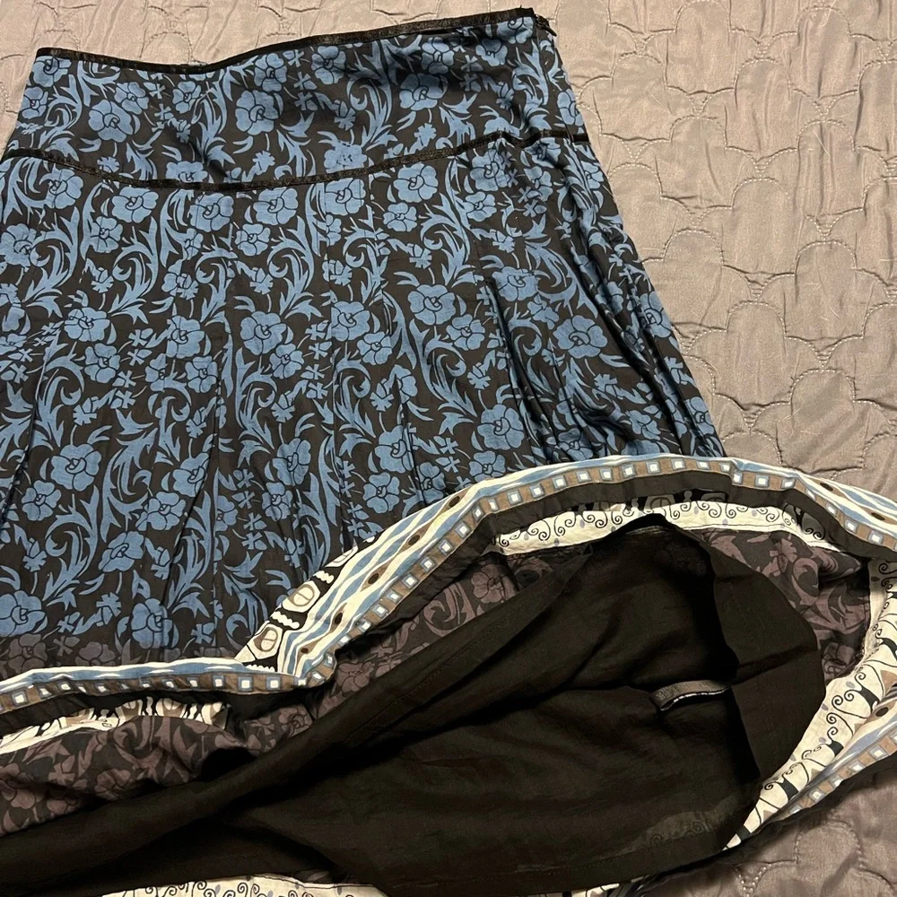 Coupe collection midi a-line skirt. Size 10 - Picture 3 of 6